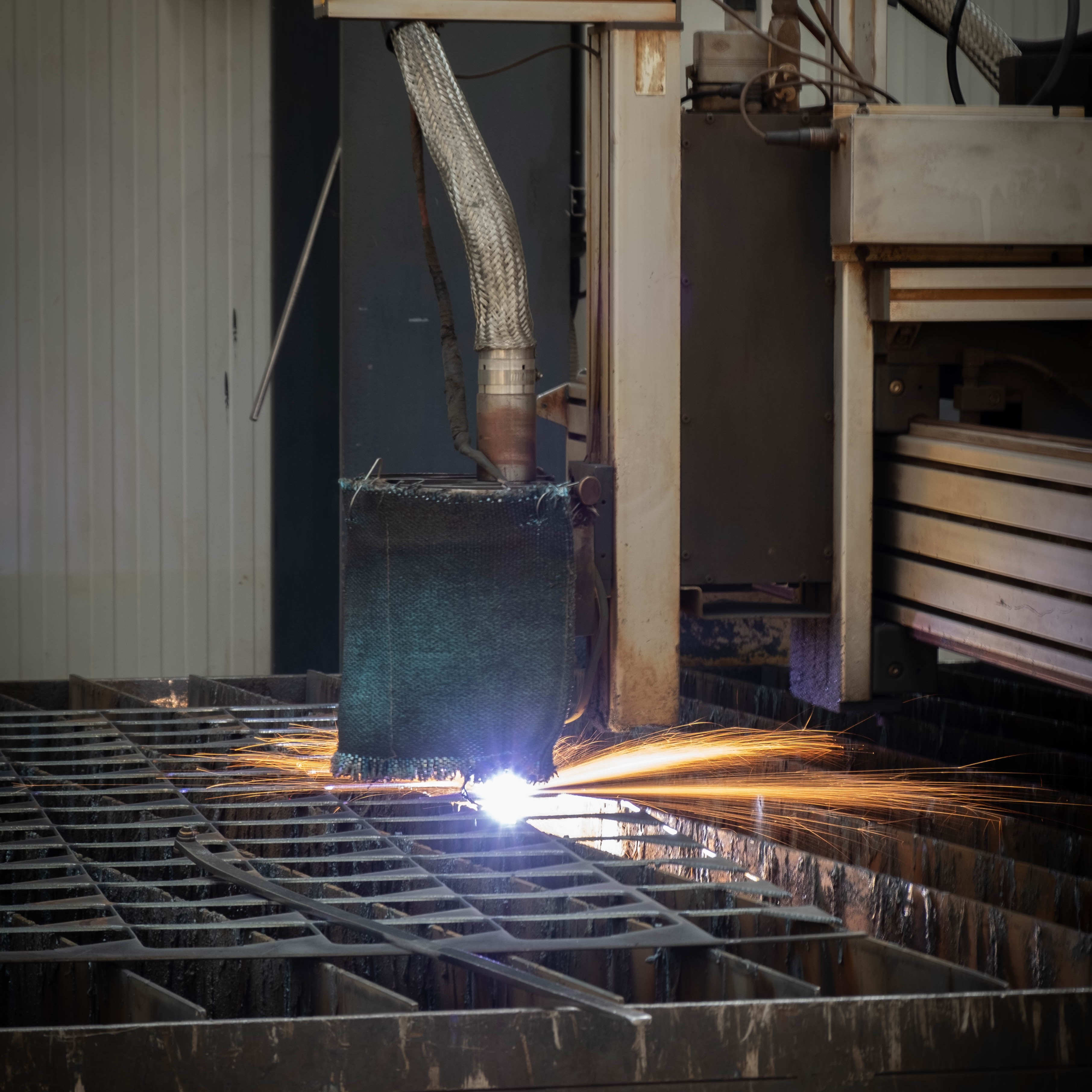 Plasma cutting of sheet metal