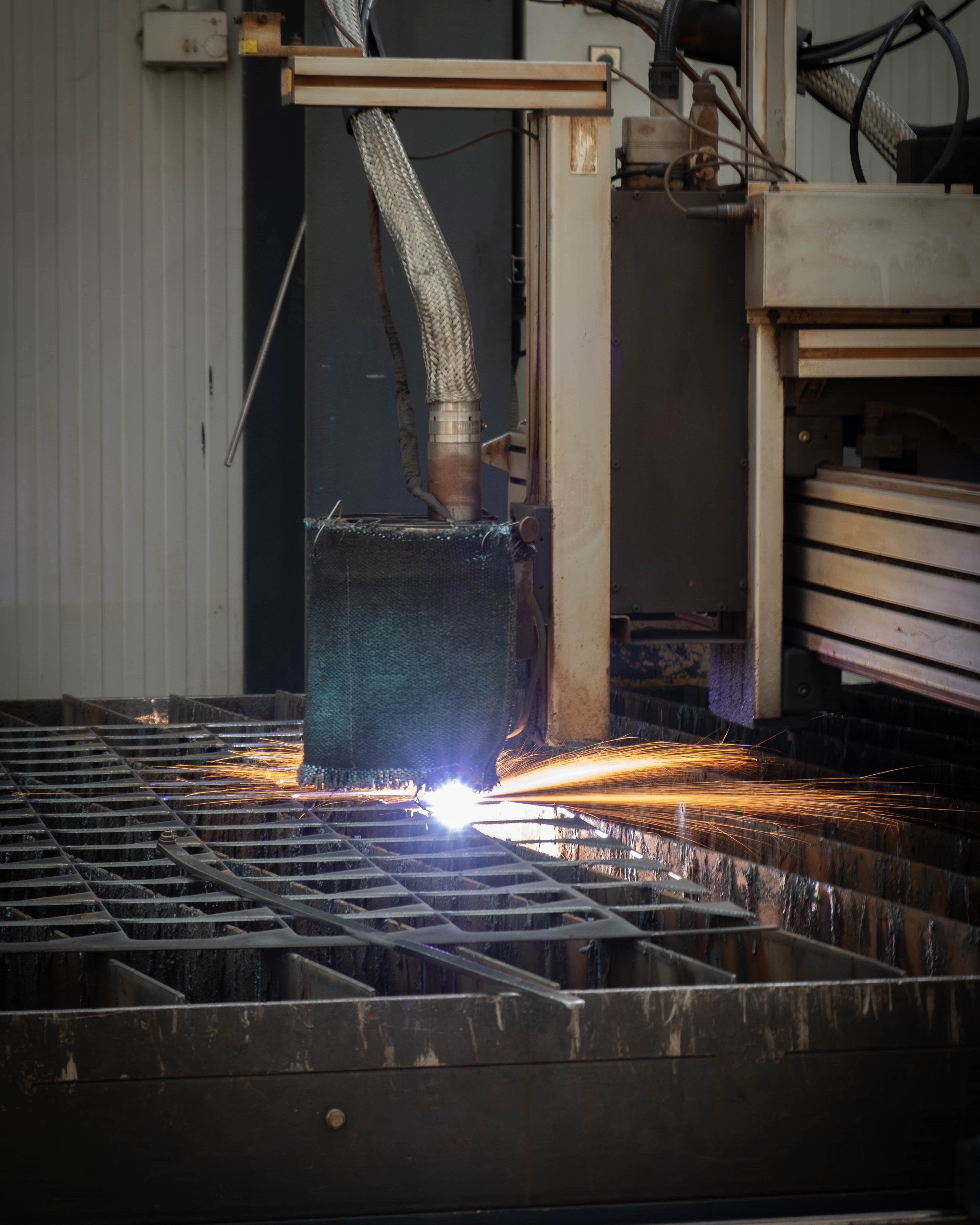 Plasma cutting of sheet metal